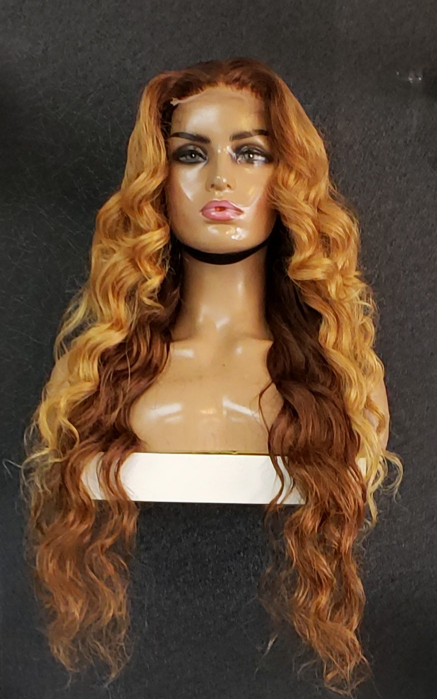 CLOSURE WIGS